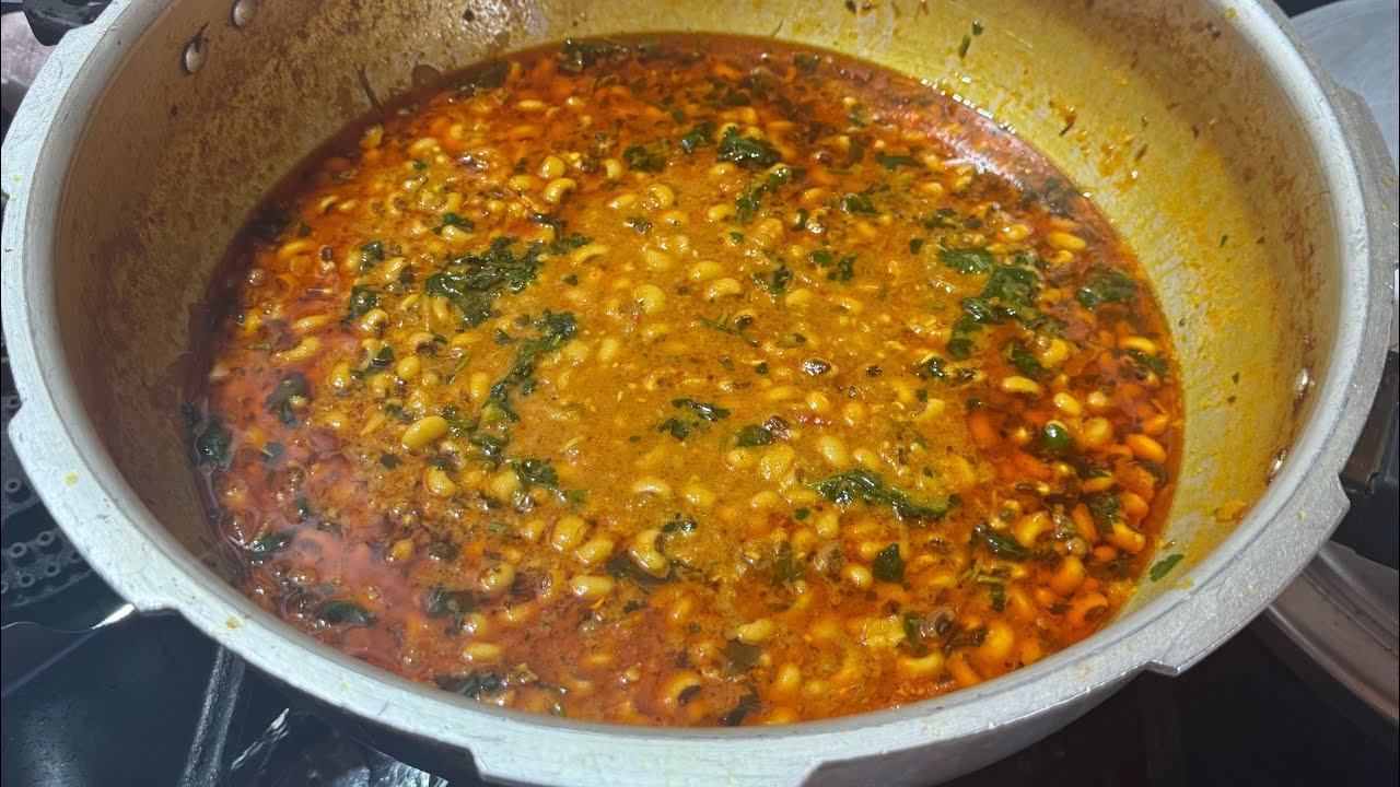 (WHITE LOBIA RECIPE)مصالحے دار میزےدار سفید لوبیا  