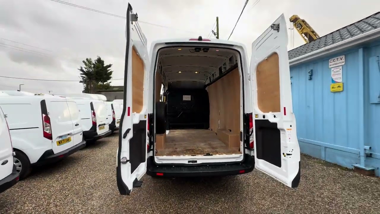 2022 (72 PLATE) FORD TRANSIT 350 LEADER ECOBLUE L3 H3 PANEL VAN WITH AIR CON ** ONLY 16K MILES **