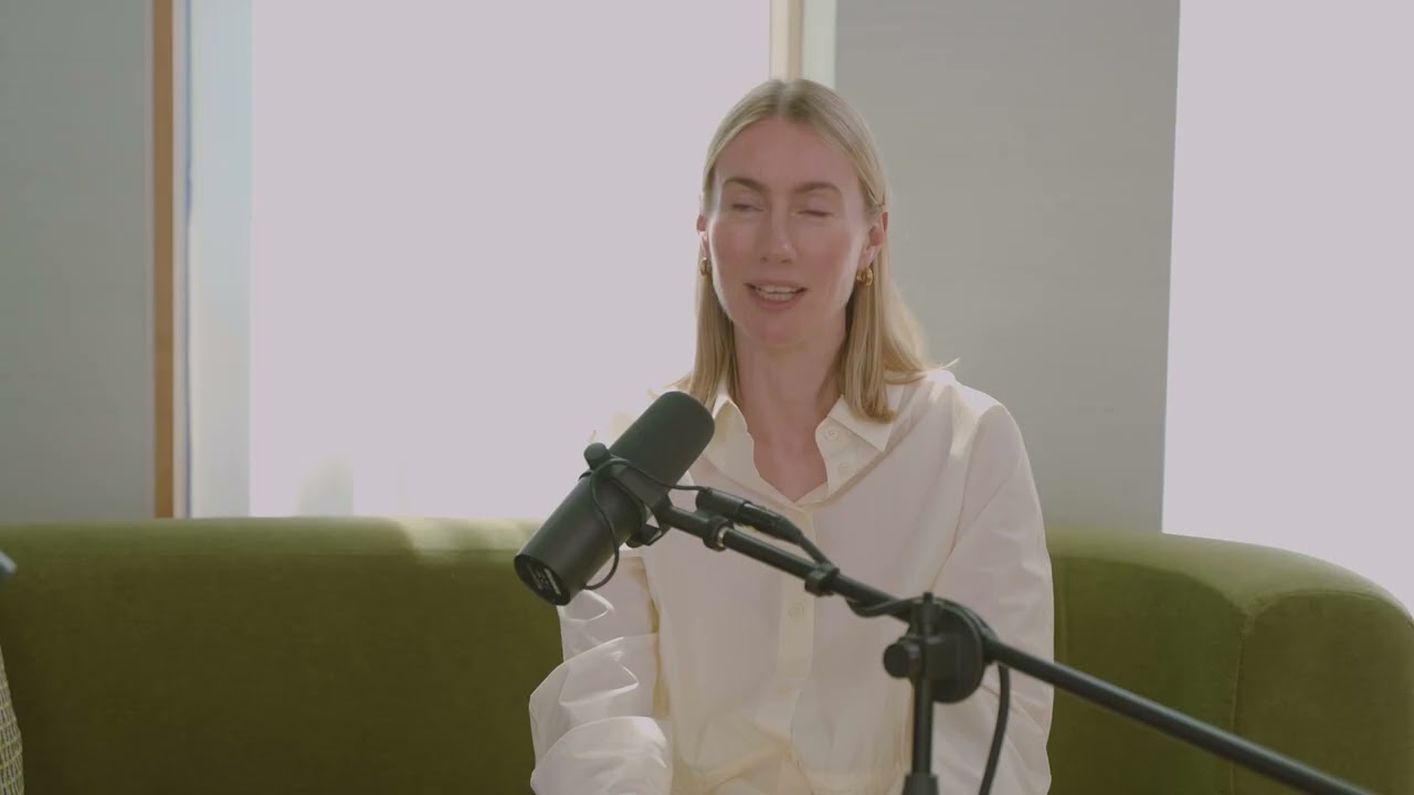 How to NAVIGATE the auction world? Interview with India Phillips