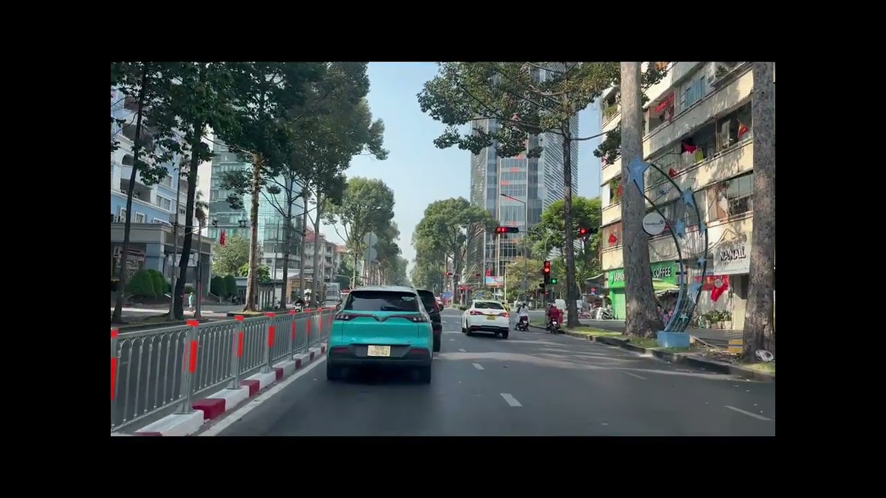 Nguyễn Thái Học/Trần Hưng Đạo/Nguyễn Khắc Nhu Quận 1 Sáng mồng năm Tết Bính Ngọ (21/02/2026).