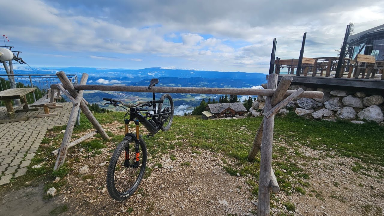 Petzen MTB Zone - Flow Country〽️↘️🔞🚱 Trail Helmet