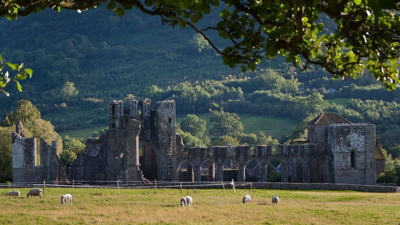 Llanthony Priory & Hatterall Ridge Brecon Beacons