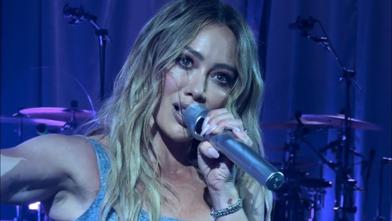 COMEBACK! Hilary Duff performs “Sparks” after 18 years away from the stage, check it out #hilaryduff