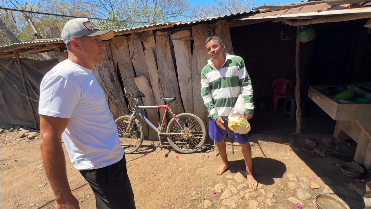 Encontramos los meros coludos y les dimos viveres 