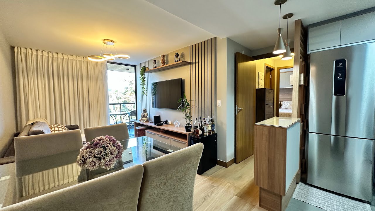 APARTAMENTO MOBILIADO À VENDA COM 2 QUARTOS/ 1 SUÍTE, VARANDA GOURMET,JACUZZI NO ALTO - TERESÓPOLIS.