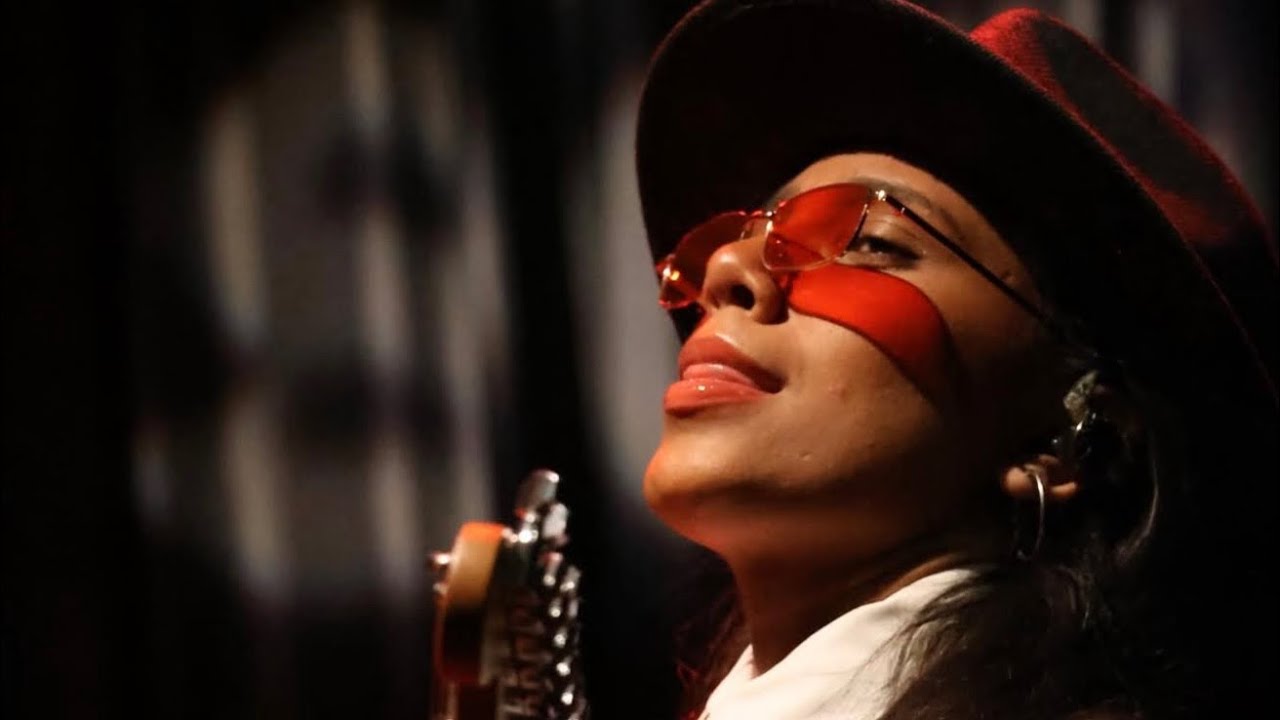 Entre Palcos e Estradas: Meu Fim de Semana Como Guitarrista
