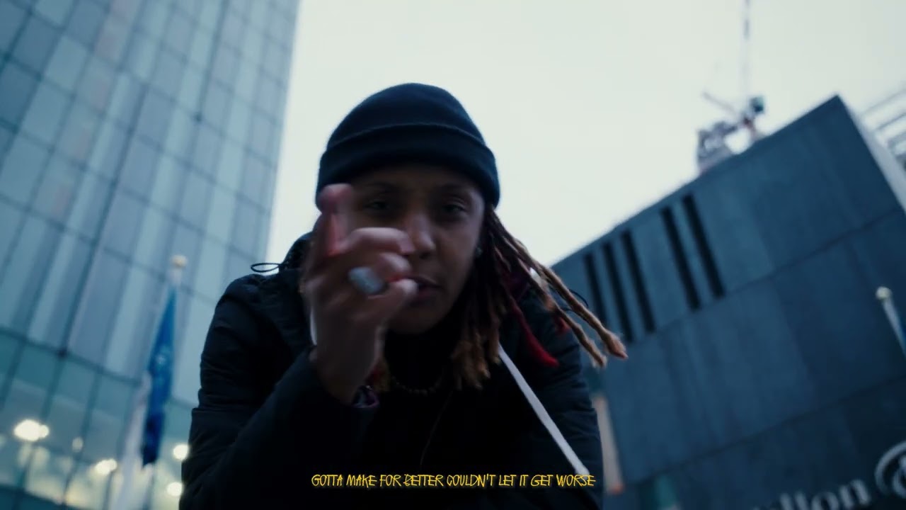TrueAubz - Floating (Prod by Arckitect)