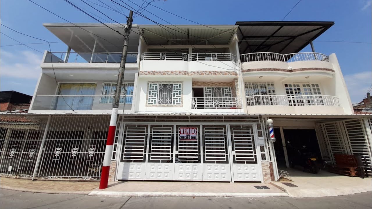 Se vende hermosa casa bifamiliar de dos pisos más terraza Barrio Maria Cano Palmira Valle Colombia