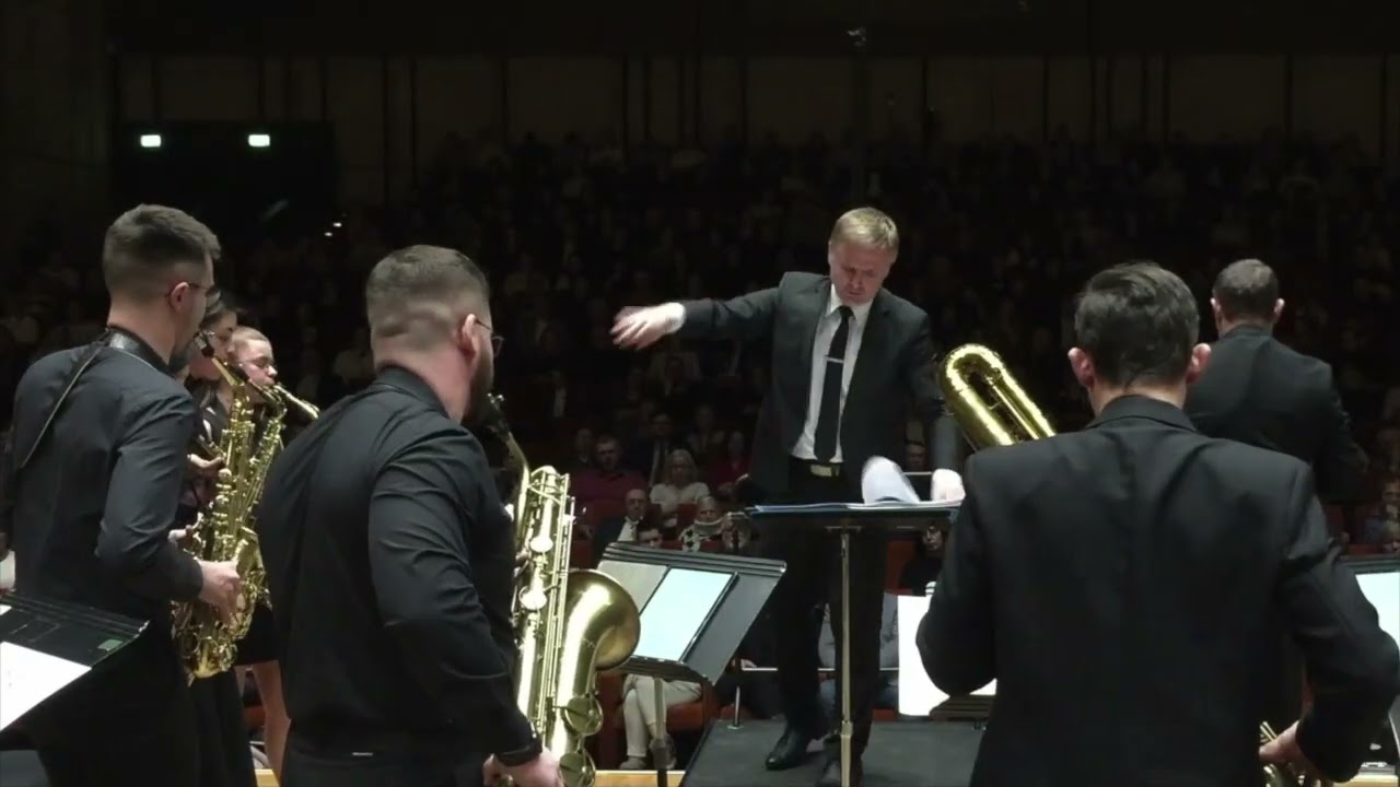Tomaso Antonio Vitali: Chaconne for soprano saxophone and saxophone orchestra