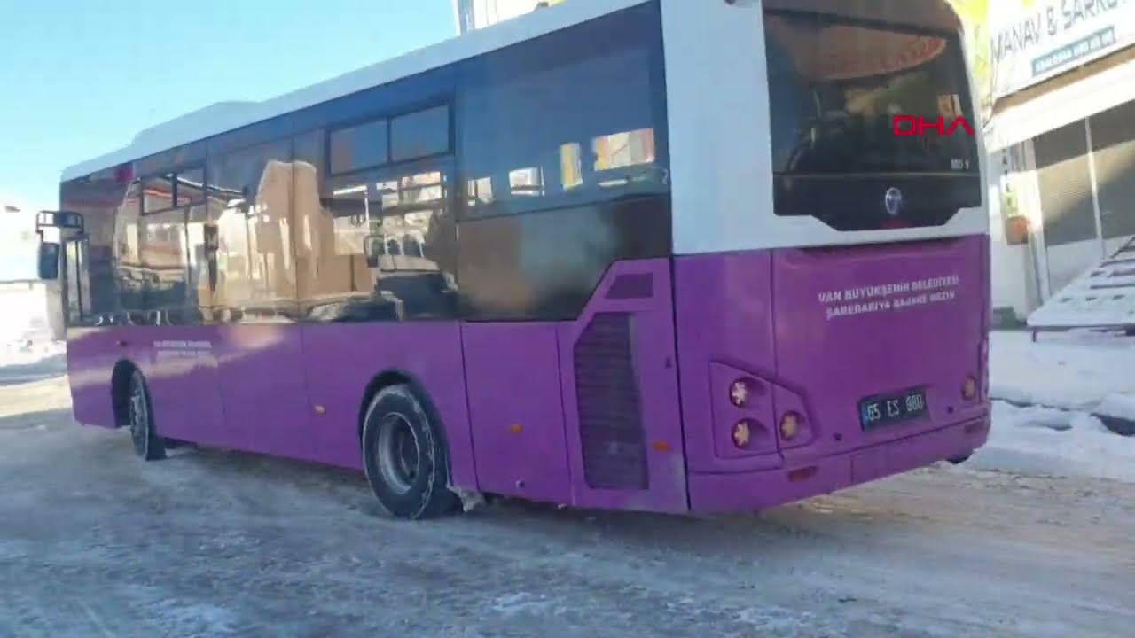 Van'da kar nedeniyle 492 yerleşim yerinin yolu ulaşıma kapandı