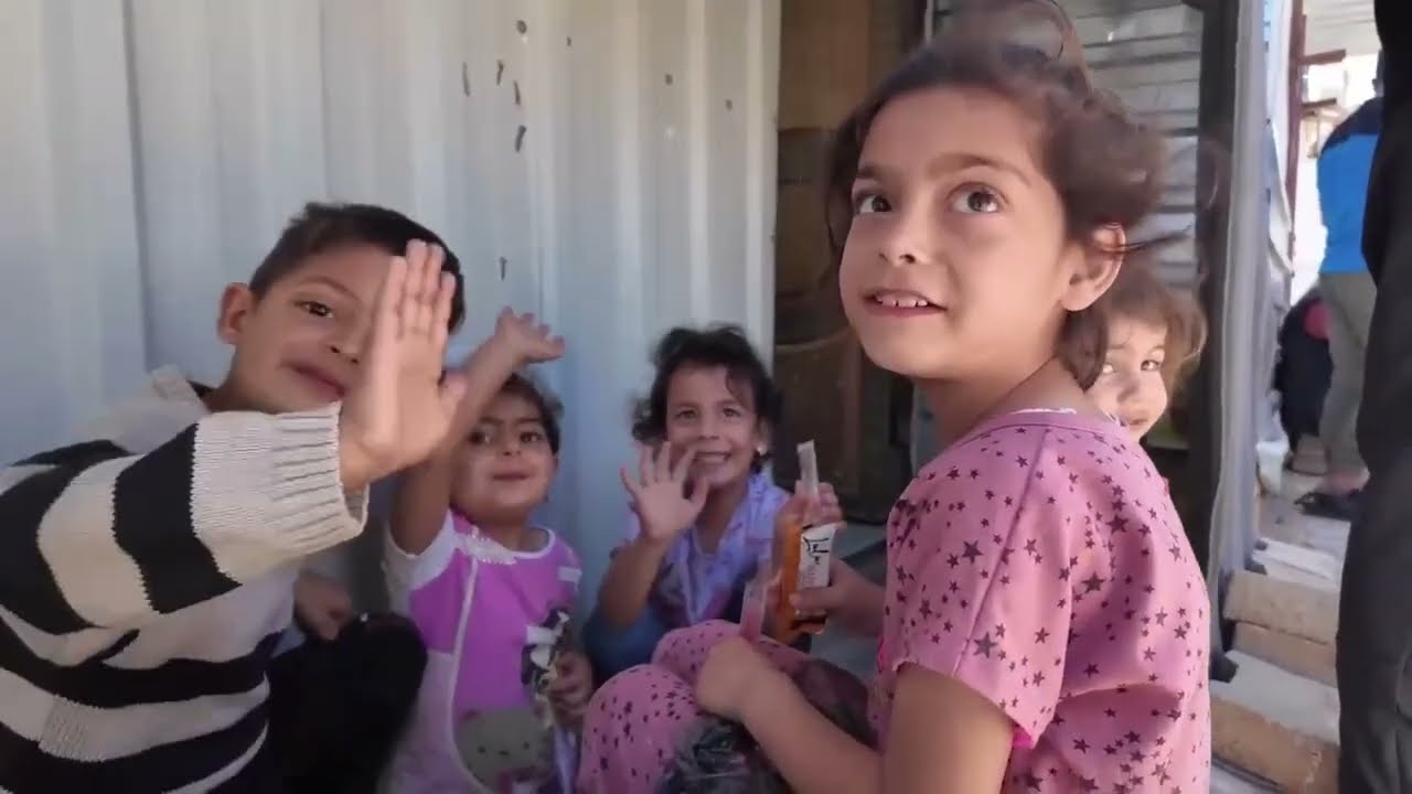 Glimpses from #KhalsaAid's recent aid distribution for #SyrianRefugees in Hatay, #Turkey.