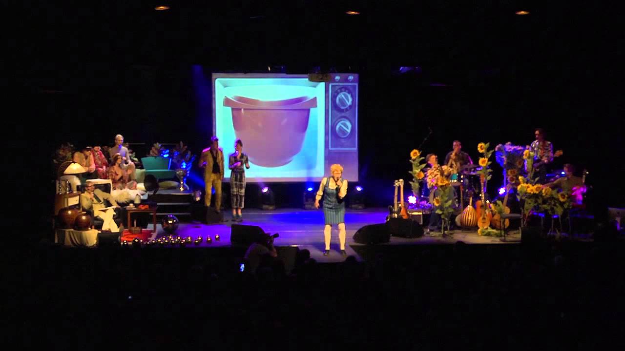 Den Improviserade Schlagerfestivalen 2013, Helena Lindegren 