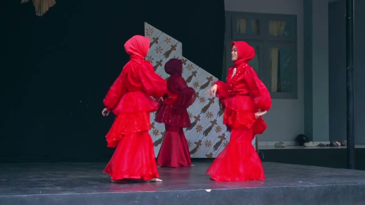 UAS MK teknik tari I tari dana-dana kelas A & B angkatan 2024 jurusan sendratasik FSB UNG