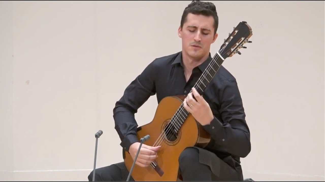 Malcolm Arnold, Fantasy for guitar op. 107 | Florent Aillaud