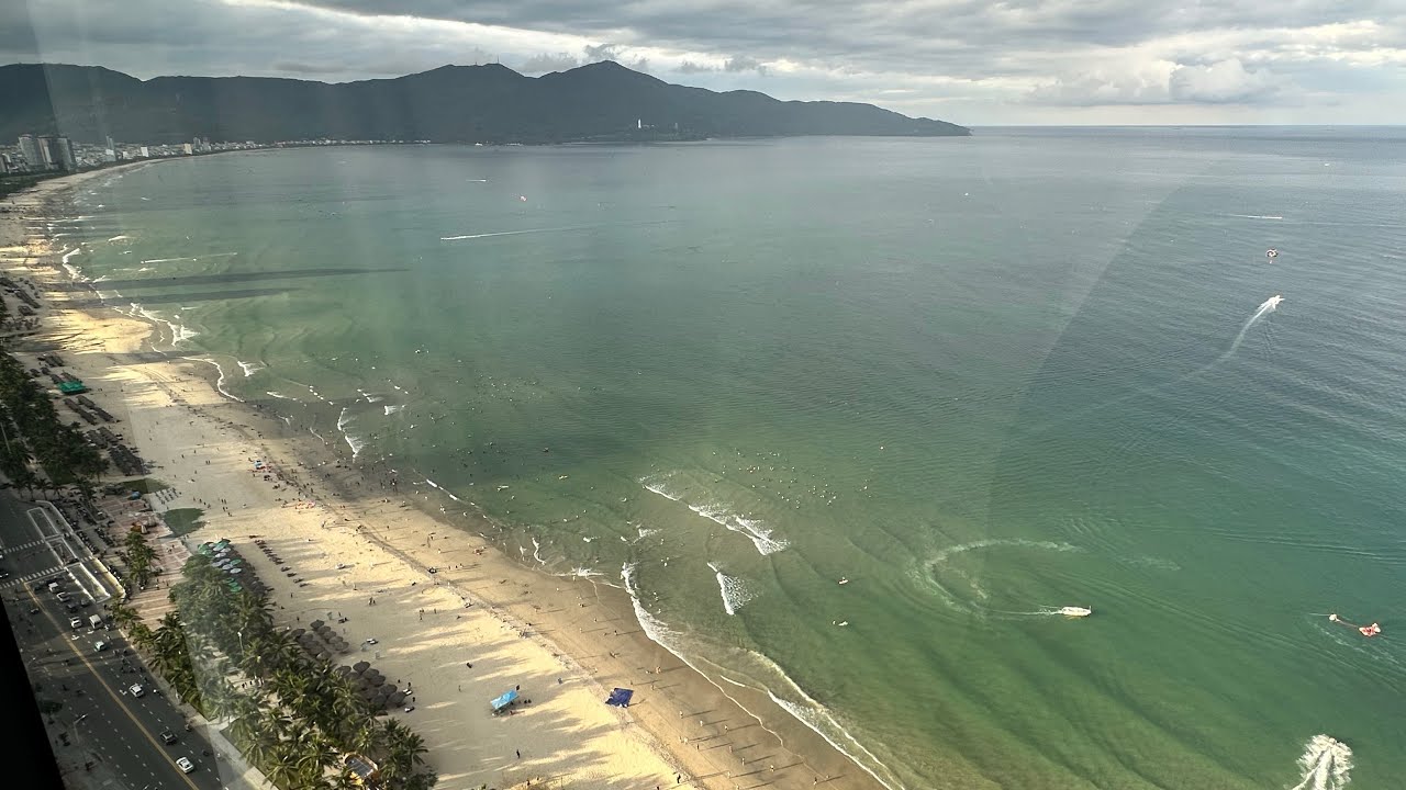 Da Nang, Vietnam - Muong Thanh Luxury Da Nang Hotel - Grand Suite Tour