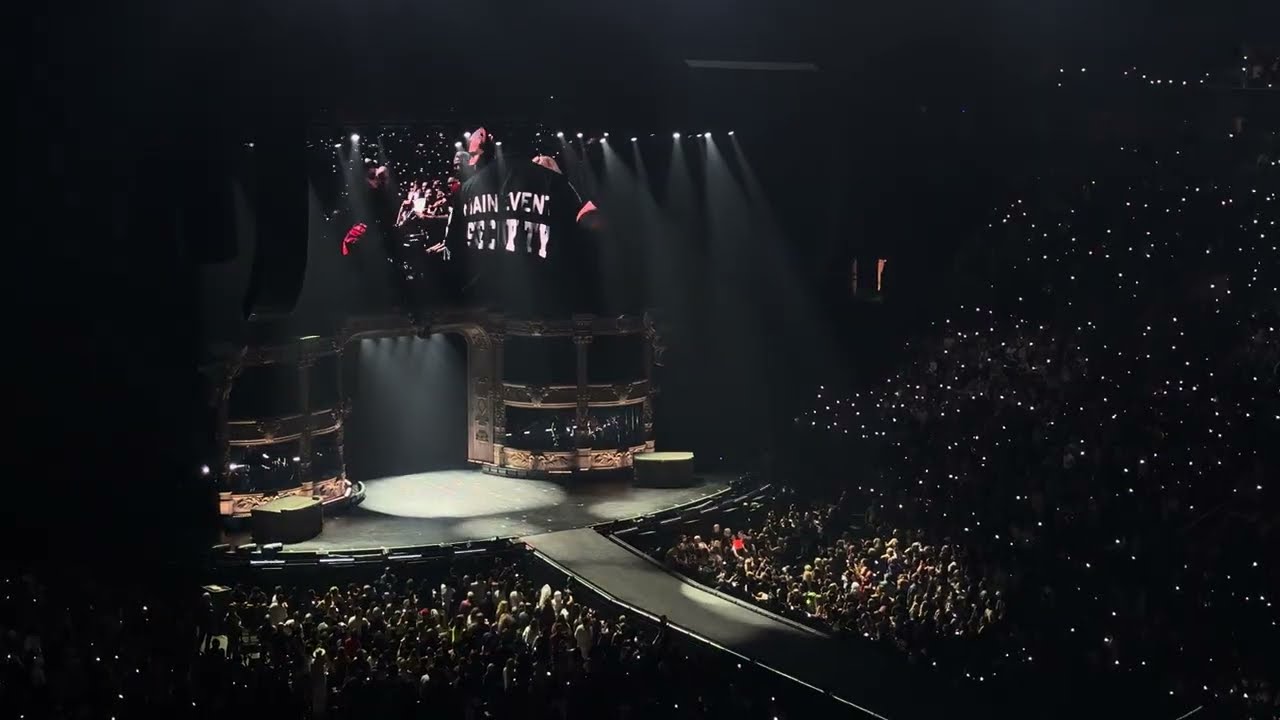 Lady Gaga - Vanish Into You | Mayhem Ball Toronto