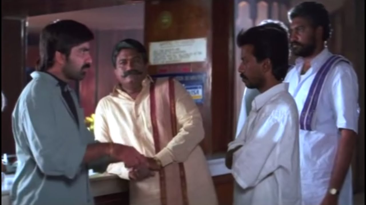 Ravi Teja Helps Jaya Prakash Reddy  - Nee Kosam Movie Scenes