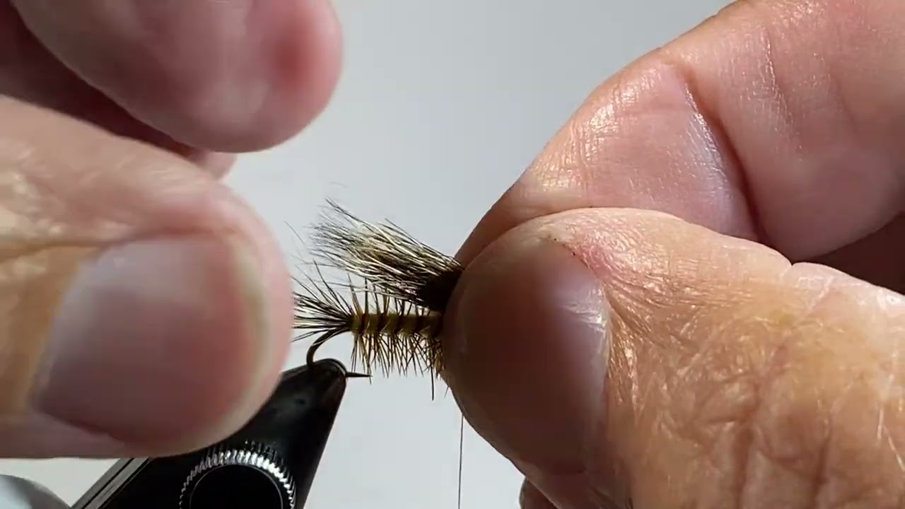 Tying a Stimulator Dry Fly.  