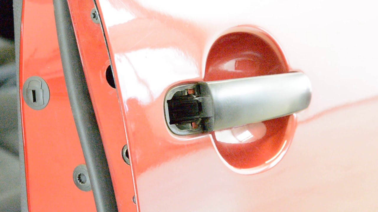 How to remove the door handle passenger side vw golf mk5