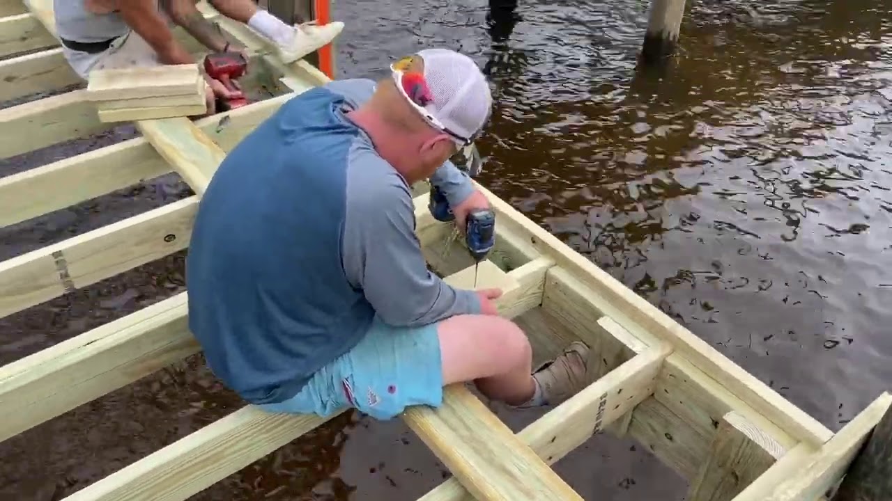 MARINE CONTRACTOR VLOG/ DMC CUSTOM DOCK!! PENSACOLA FLORIDA
