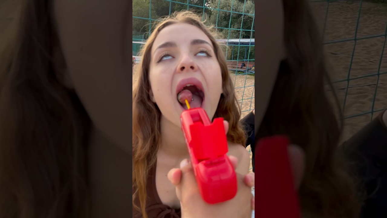 she left her friend because of chupa chups🤯🔥 #shorts #reaction #prank