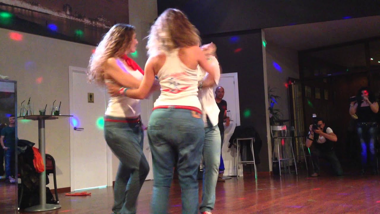 Salsa performance of Gaston -  in Palma de Mallorca