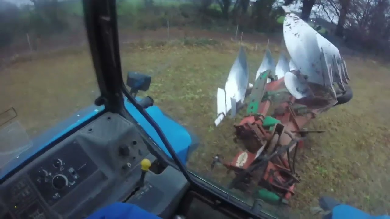Ploughing With the New Holland 8160