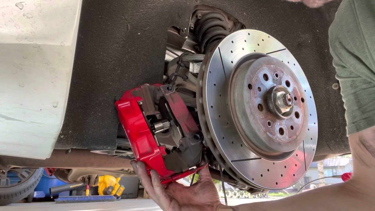 Replacing front and rear brakes on Maserati Granturismo