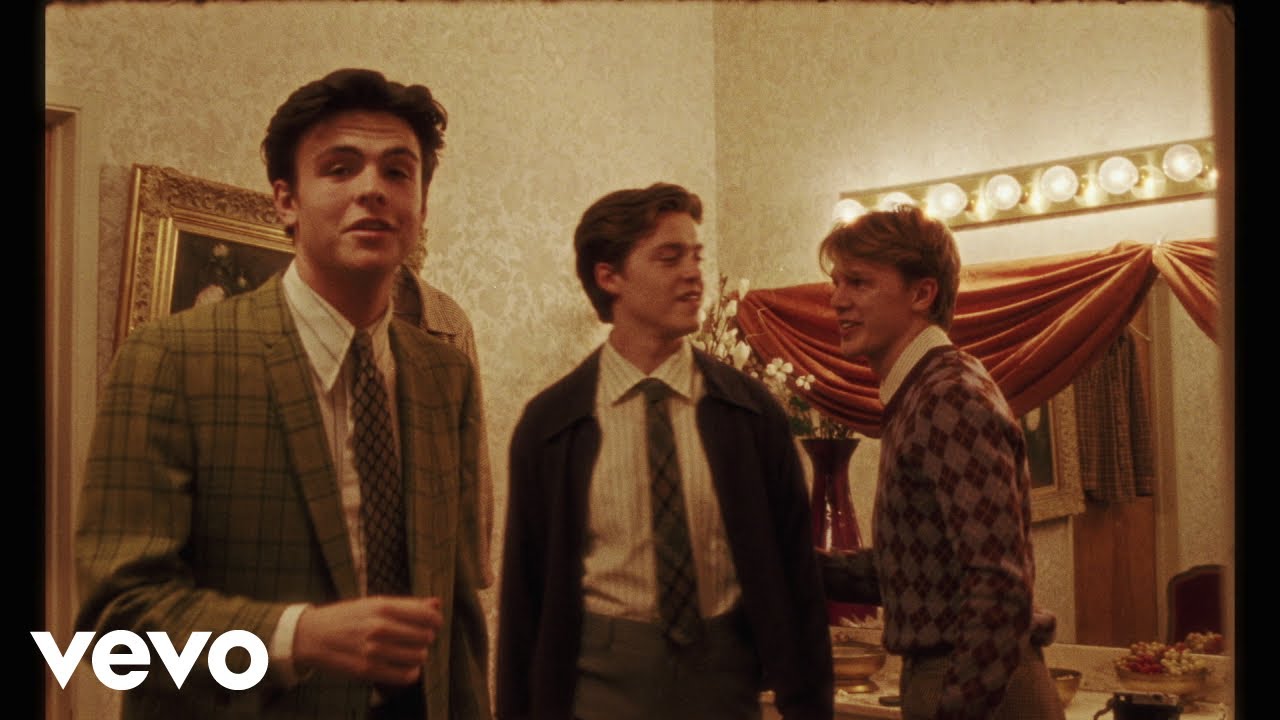 New Hope Club - L.U.S.H. (Official Video)