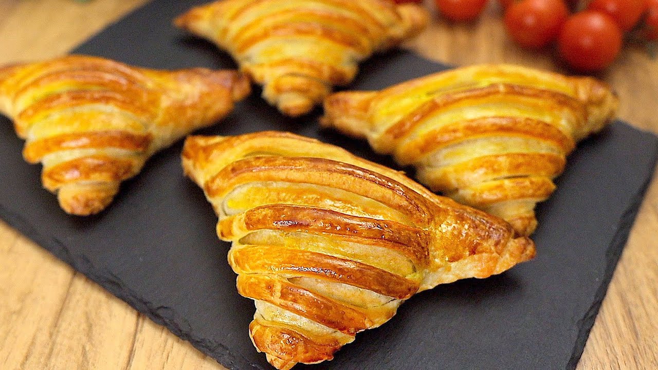Слойки с курицей и грибами. Просто и очень вкусно!