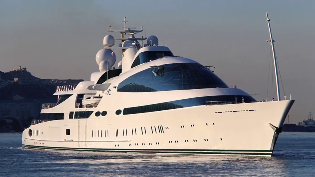 M/Y YAS