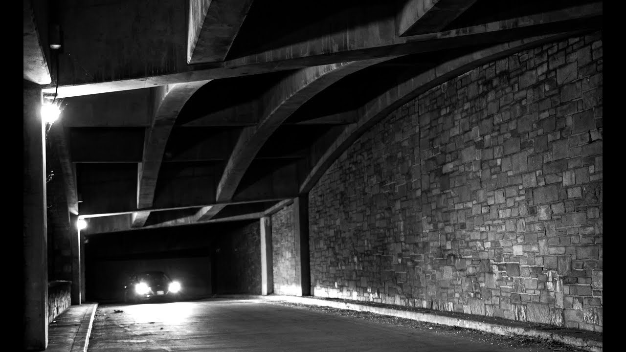NIGHT PHOTOGRAPHY IN BLACK AND WHITE