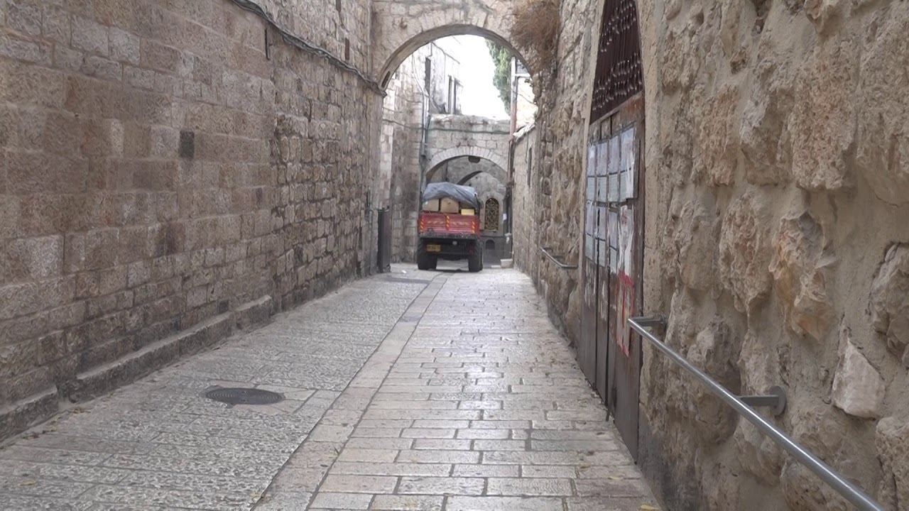 20171117 13:17 Saint James Street at Jerusalem Old City