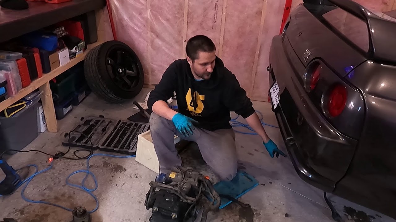 R32 GTR Nissan Skyline - Subframe and Differential Bushing Replacement