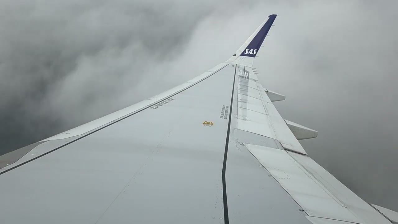 SAS A320NEO Takeoff From Copenhagen airport runway 22R