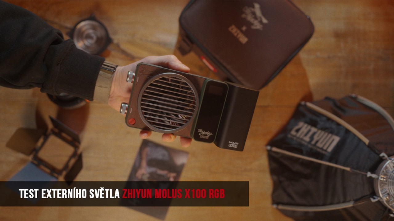Stylový externí světlo Zhiyun Molus X100 RGB