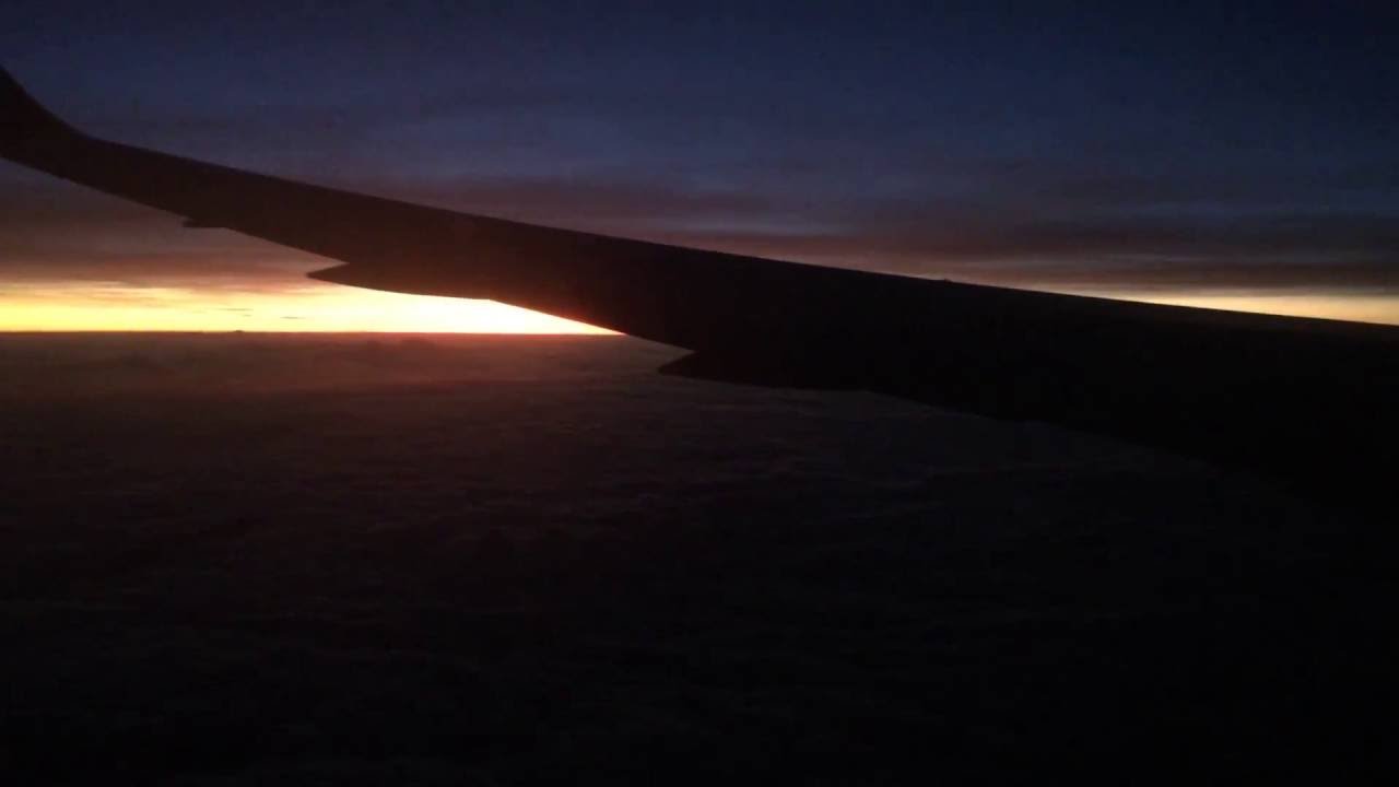 Sunrise and landing at Rio de Janeiro International Airport (GIG)
