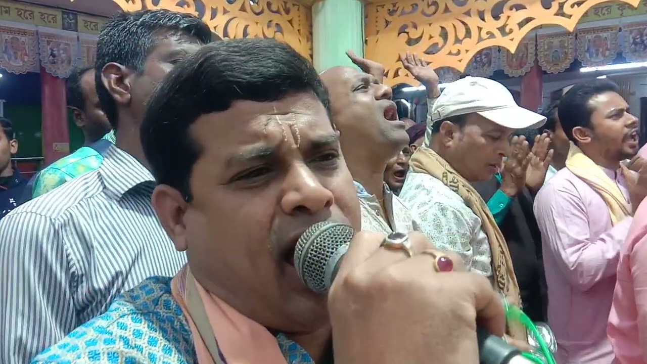 চলিতেছে বরগুনা লোকনাথ সংঙ্ঘের উদ্যোগে, একনাম কির্তনের অধিবাস, ২৩,২,২০২৬ ইং,১০,১১,১৪৩২ বাংলা। 