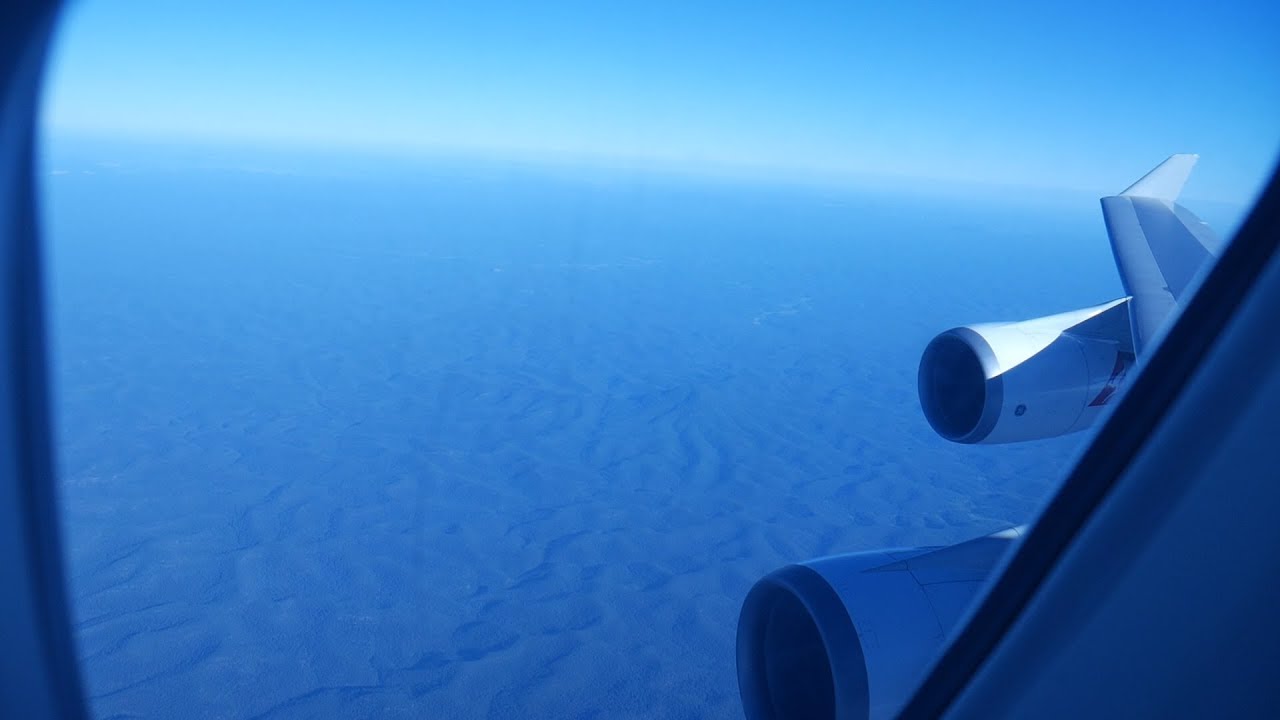 Qantas QF26 Tokyo Haneda to Sydney B747 Business Class Upper Deck