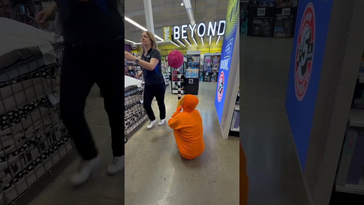 Пусть растет @fivebelow #lorax #thelorax #letitgrow #косплей #мемы #смешно #розыгрыш #fivebelow #lol