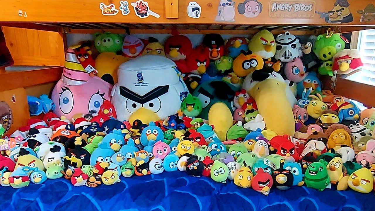 All my Angry Birds merch! (Plush, Cards, Books, and Telepods!)