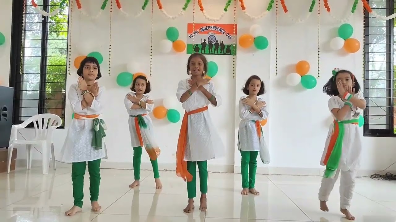 Desh Mera Rangila song performance