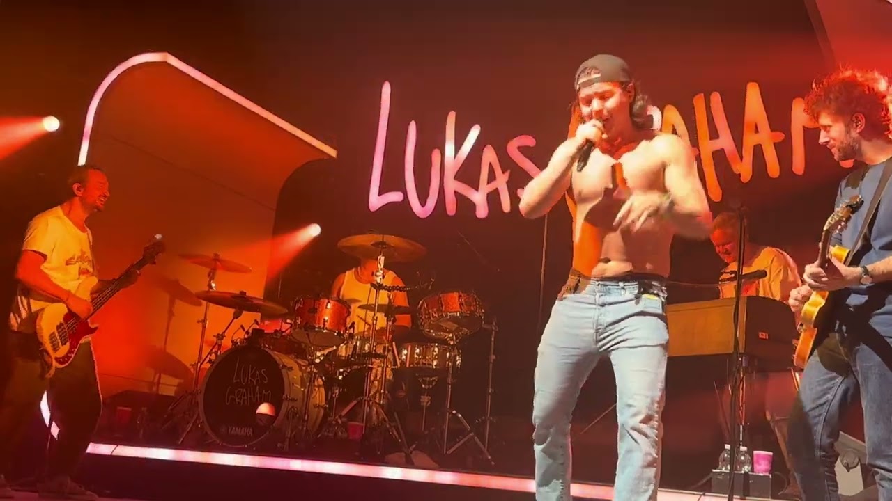Lukas Graham-OFF TO SEE THE WORLD-Live-LONDON, UK Gig-25th February 2023 Show, Brixton Concert Tour
