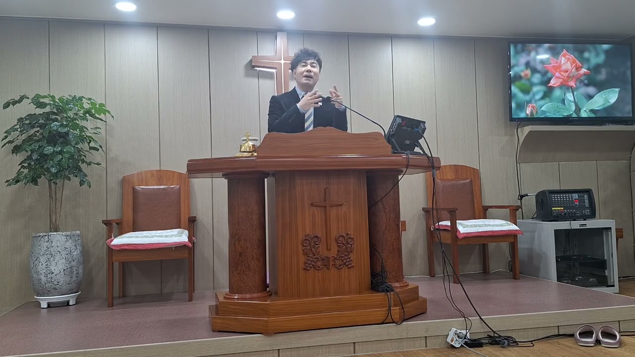 놋뱀십자가(요3:14-16)