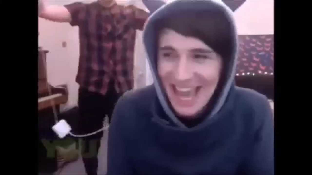 Dan and Phil (Phan) 16 ! CRACK