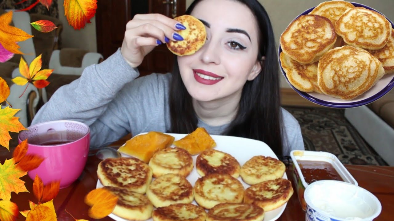 НОВЫЕ ПРАВИЛА YOUTUBE |СЫРНИКИ С ВАРЕНЬЕМ | MUKBANG не asmr Ayka Emilly