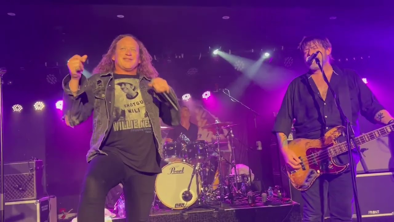 THE SCREAMING JETS - STOP THE WORLD 