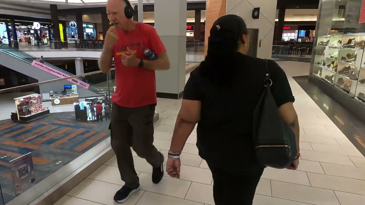 Tour of the Barton Creek Square Mall, Austin, Texas