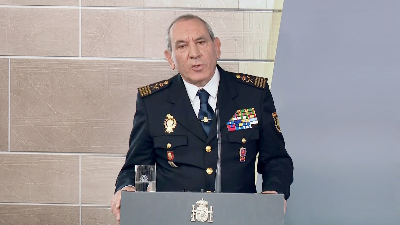 'Jota', un policía de comportamiento 