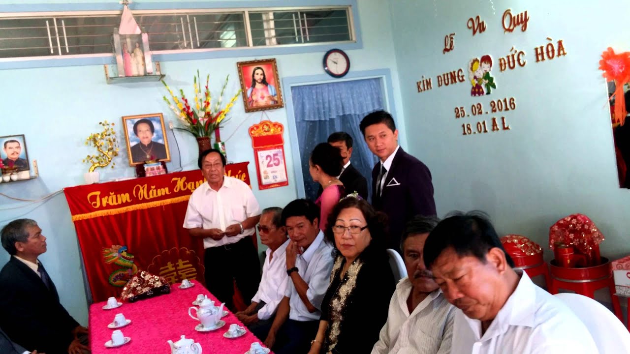Đ&aacute;m cưới H'Dollar